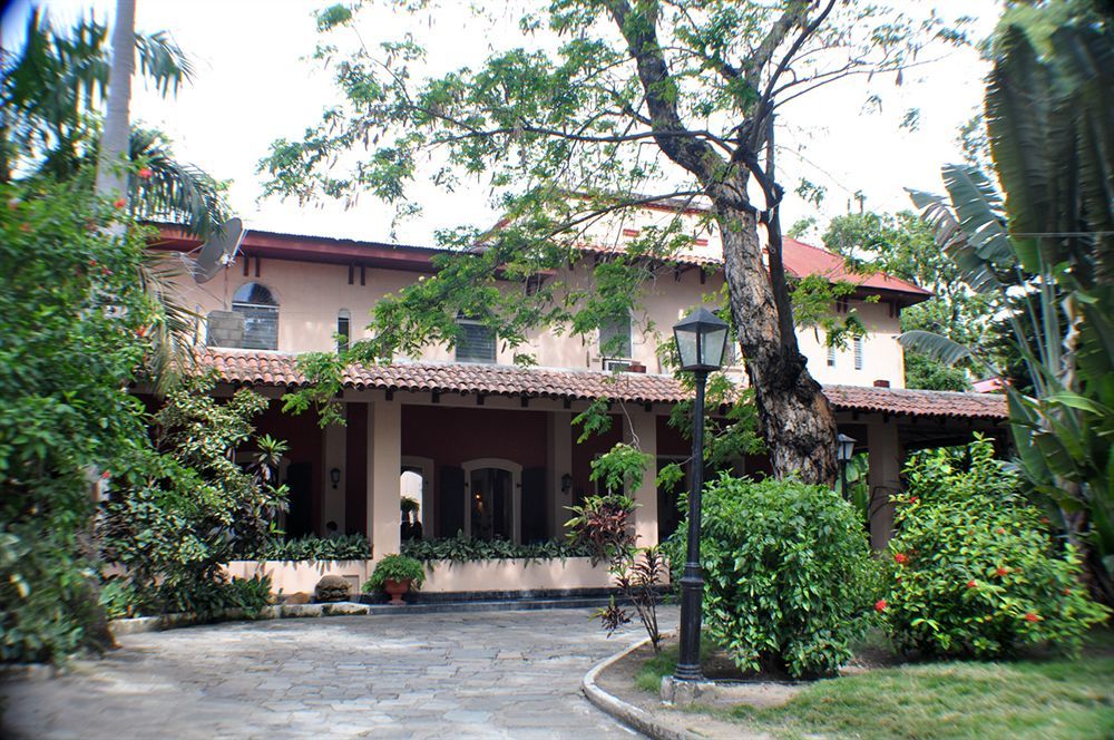 Hotel Du Roi Christophe Cap-Haitien Exterior photo